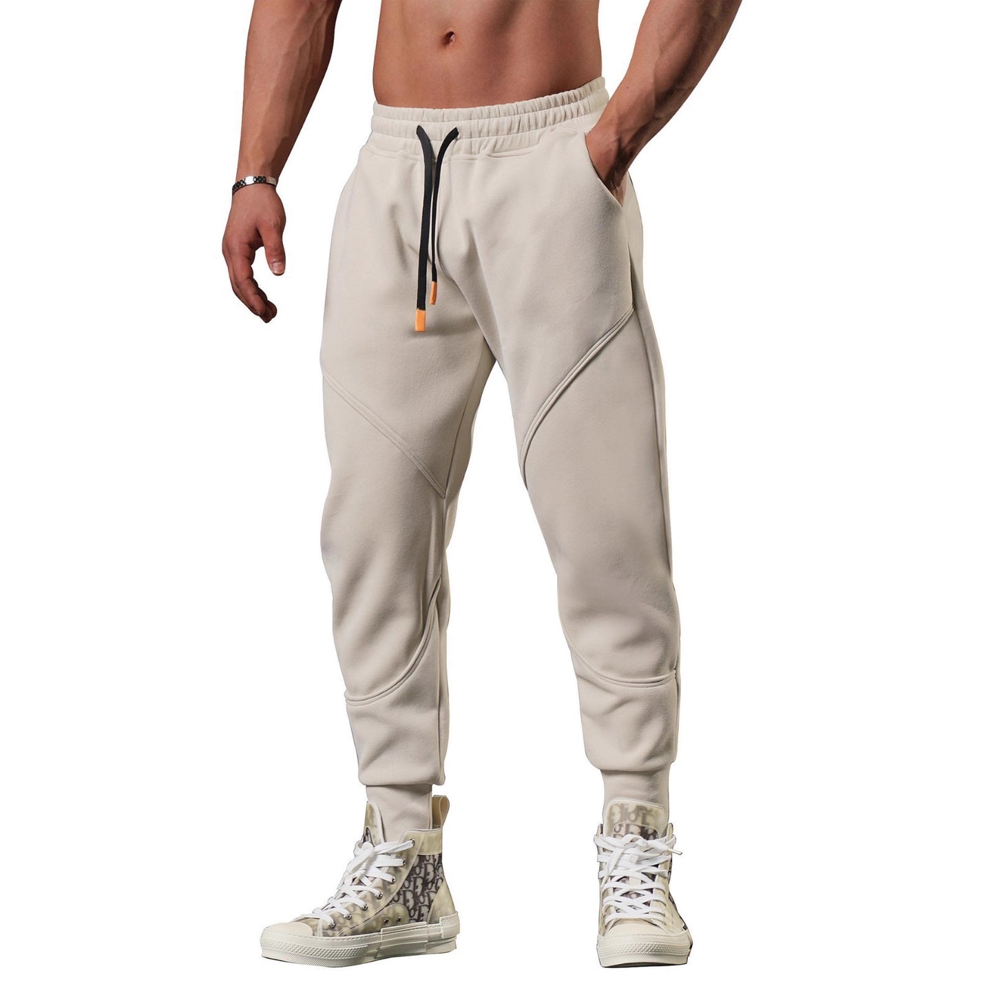 Men's sporty sweatpants with innovative cut and practical pockets Skorter