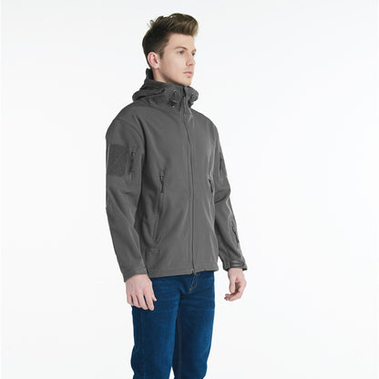Men's tactical jacket with versatile zippered pockets and breathable material Skorter