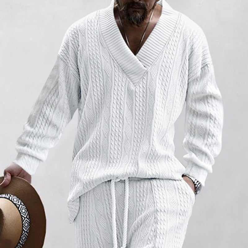 Men's chunky knit sweater with V-neck and modern cut Skorter