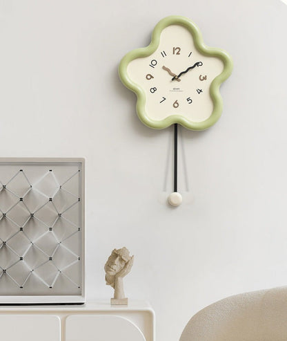 Skorter | Cute Pendulum Wall Clock Decoration