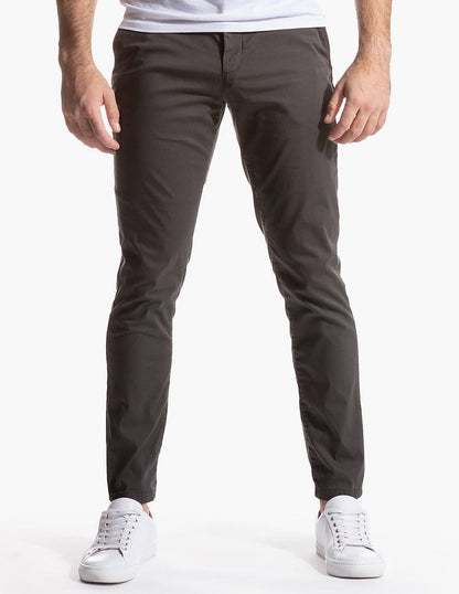 Men's Slim-Fit Chino Pants made of breathable material Skorter
