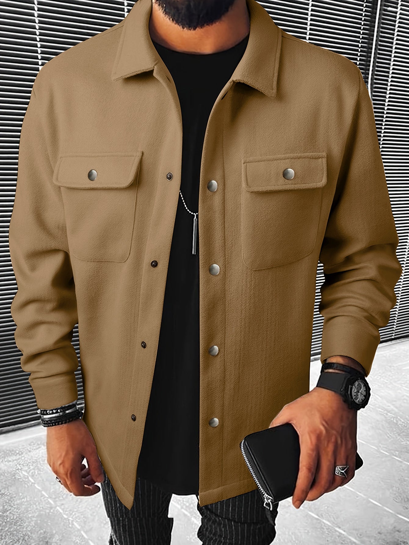 Men's stylish overshirt jacket with practical pockets and modern button design Skorter