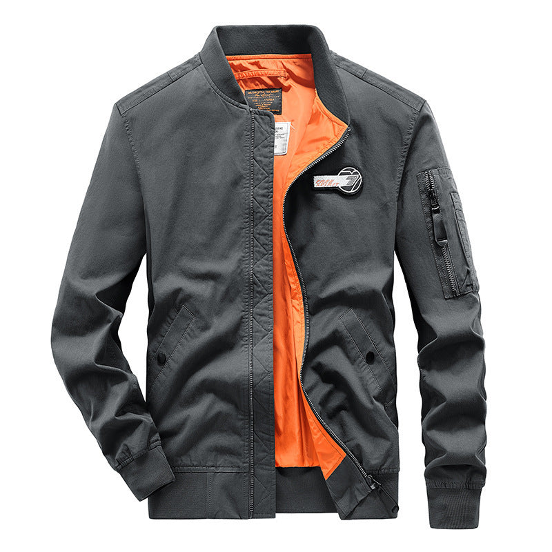 Herrbomberjacka med sidofickor och praktiska ärmfickor Skorter