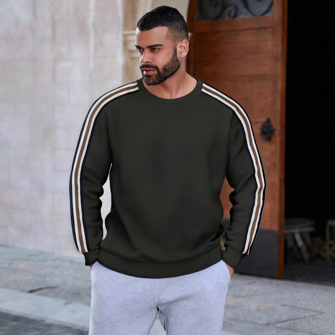 Men's sporty sweatshirt with textured surface and modern stripes Skorter