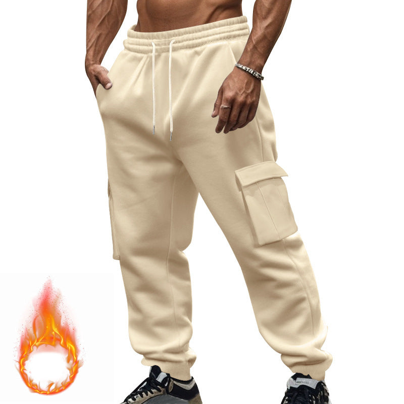 Men's cargo jogging pants with practical side pockets and adjustable drawstring Skorter