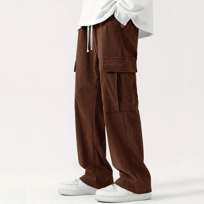 Men's cargo pants with a loose fit and practical side pockets Skorter