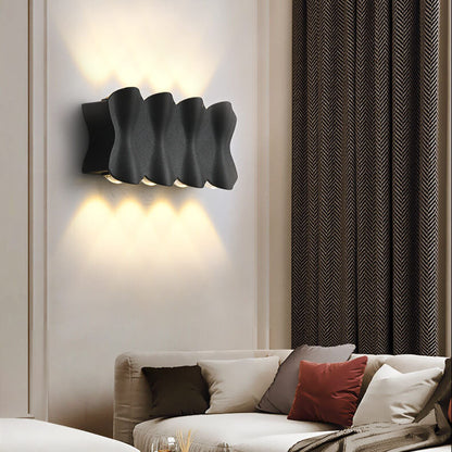 Skorter | Modern minimalist waterproof LED wall lamp in aluminum