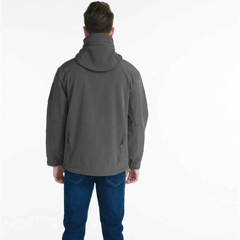 Men's tactical jacket with versatile zippered pockets and breathable material Skorter