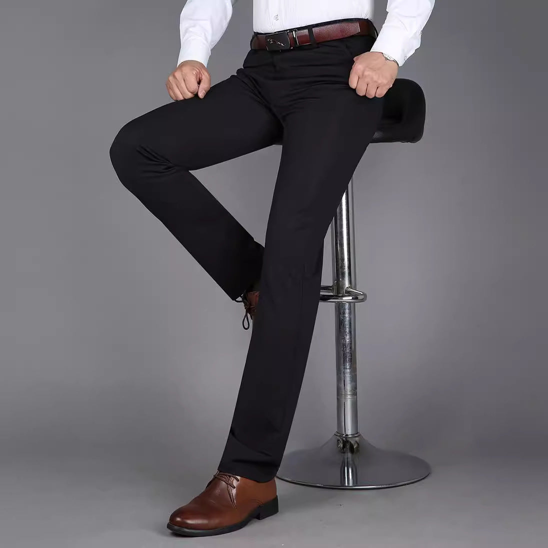 Men's High Quality Fabric Trousers in Elegant Cut Skorter