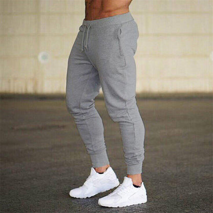 Men's sporty jogging pants with modern cut and practical pockets Skorter