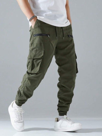 Men's cargo joggers with elastic waistband and practical zip pockets Skorter