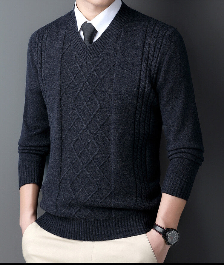 Men's V-Neck Sweater in Modern Cable Pattern Skorter