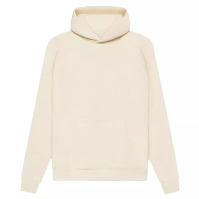 Men's stylish hoodie with practical kangaroo pocket and modern design Skorter