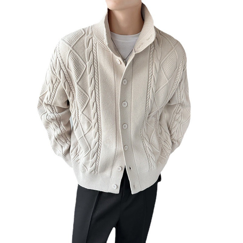 Men's chunky knit sweater with modern stand-up collar and button placket Skorter