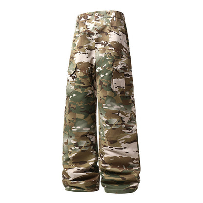 Men's cargo pants in camouflage design Skorter