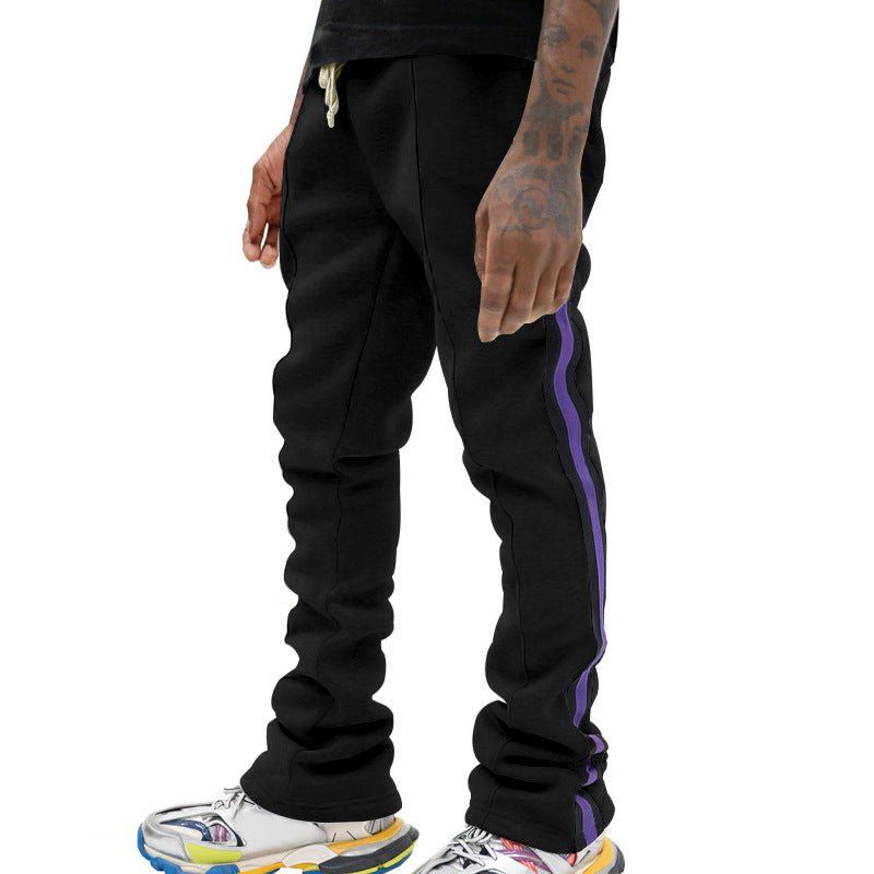 Men's sporty sweatpants with side stripes and adjustable waistband Skorter