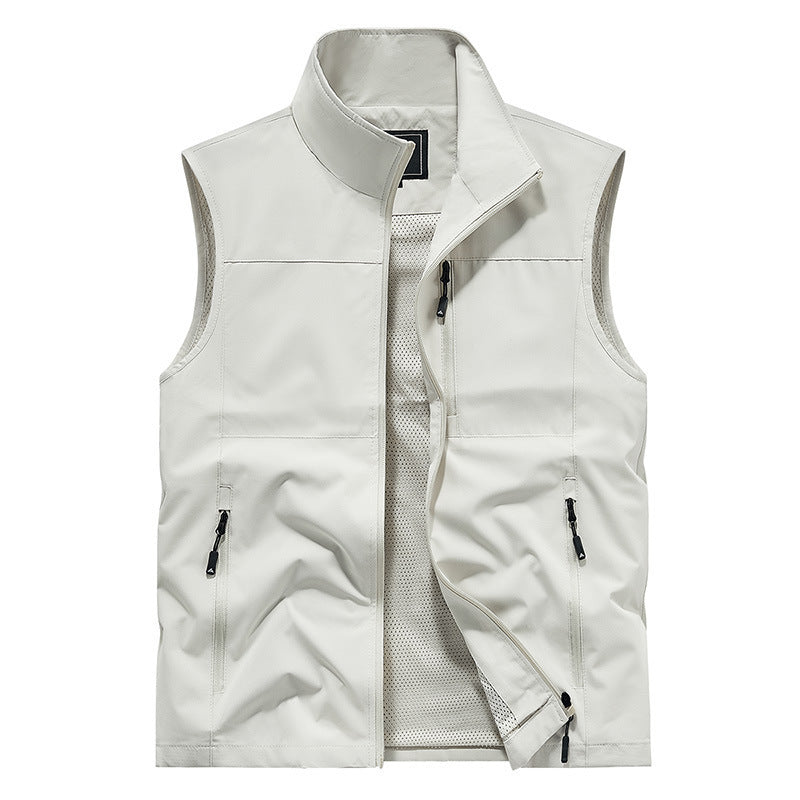 Men's technical outdoor vest with breathable panels and multifunctional pockets Skorter