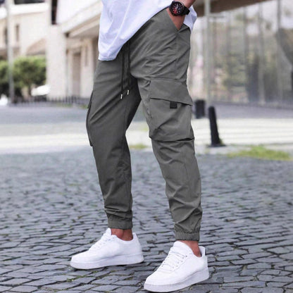 Men's cargo joggers with elastic waistband and practical side pockets Skorter