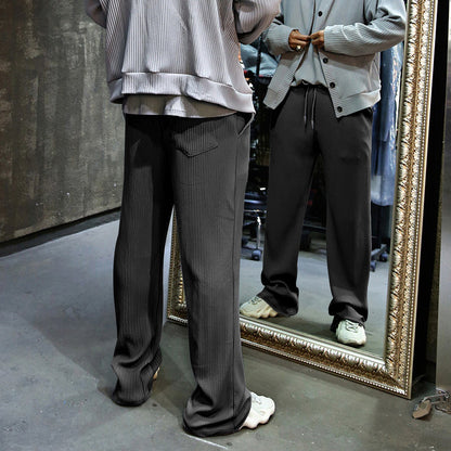 Men's sporty ribbed training pants with adjustable waistband and side pockets Skorter