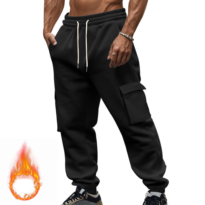 Men's cargo jogging pants with practical side pockets and adjustable drawstring Skorter
