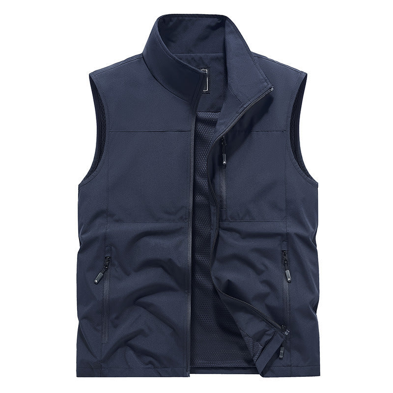 Men's technical outdoor vest with breathable panels and multifunctional pockets Skorter