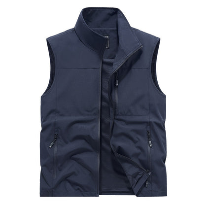 Men's technical outdoor vest with breathable panels and multifunctional pockets Skorter