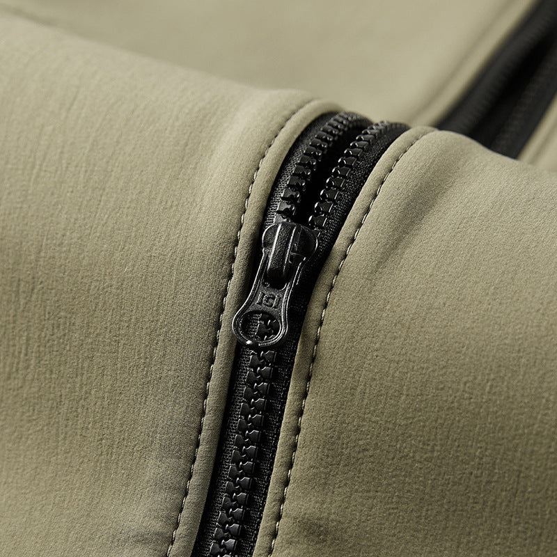 Men's Breathable Outdoor Jacket with High Collar and Practical Pockets Skorter