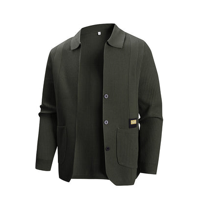 Herrkofta med modernt ribbmönster och praktiska fickor Skorter