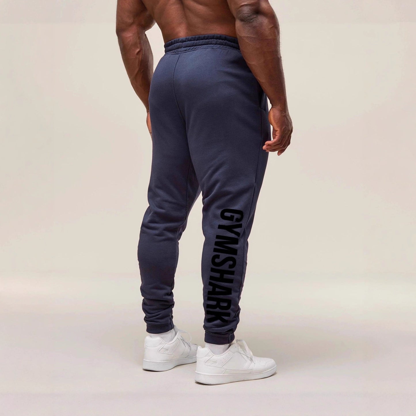 Men's Sporty Sweatpants with Elastic Waistband and Breathable Material Skorter