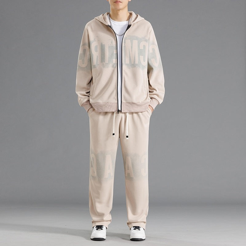 Men's tracksuit with innovative design and practical pockets Skorter