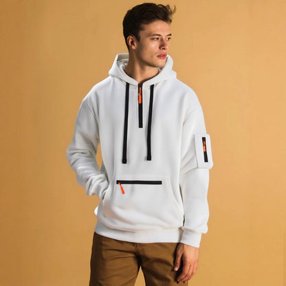 Men's sporty hoodie with practical pockets and stylish zipper Skorter