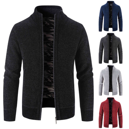 Herrkofta med hög krage och praktiska dragkedjefickor Skorter