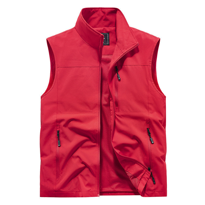 Men's technical outdoor vest with breathable panels and multifunctional pockets Skorter