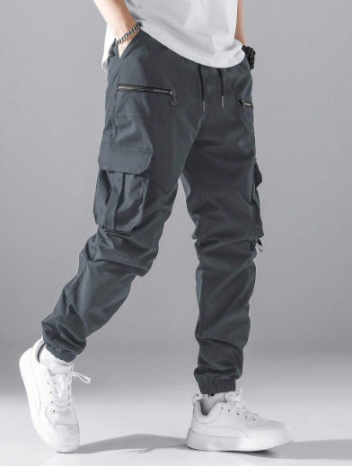 Men's cargo joggers with elastic waistband and practical zip pockets Skorter