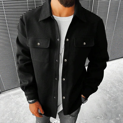 Men's stylish overshirt jacket with practical pockets and modern button design Skorter