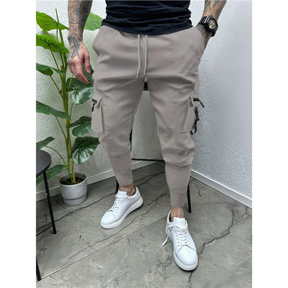 Men's stylish cargo joggers with practical pockets and elastic waistband Skorter