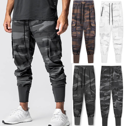 Men's cargo jogging pants with elastic waistband and practical side pockets Skorter