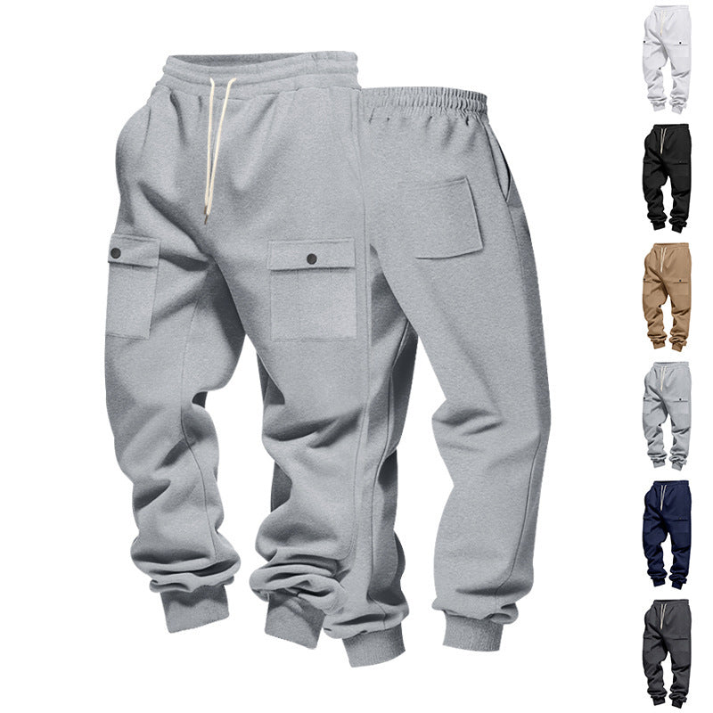 Men's cargo jogging pants made of soft cotton blend with elastic waistband and practical pockets Skorter