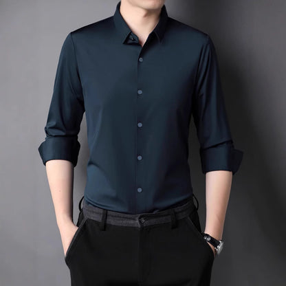 Men's elegant short sleeve shirt with fine shine Skorter