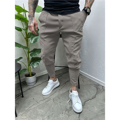 Men's stylish joggers with a slim fit and practical pockets Skorter