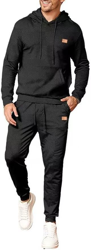 Men's sporty lounge set with stylish hood and practical pockets Skorter