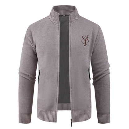 Herrkofta med hög krage och praktiska dragkedjefickor Skorter