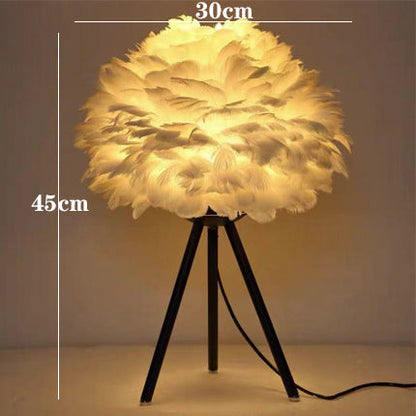 Skorter | Feather Table Lamp