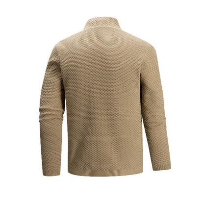 Men's cardigan with textured design and practical pockets Skorter