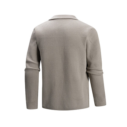 Herrkofta med modernt ribbmönster och praktiska fickor Skorter