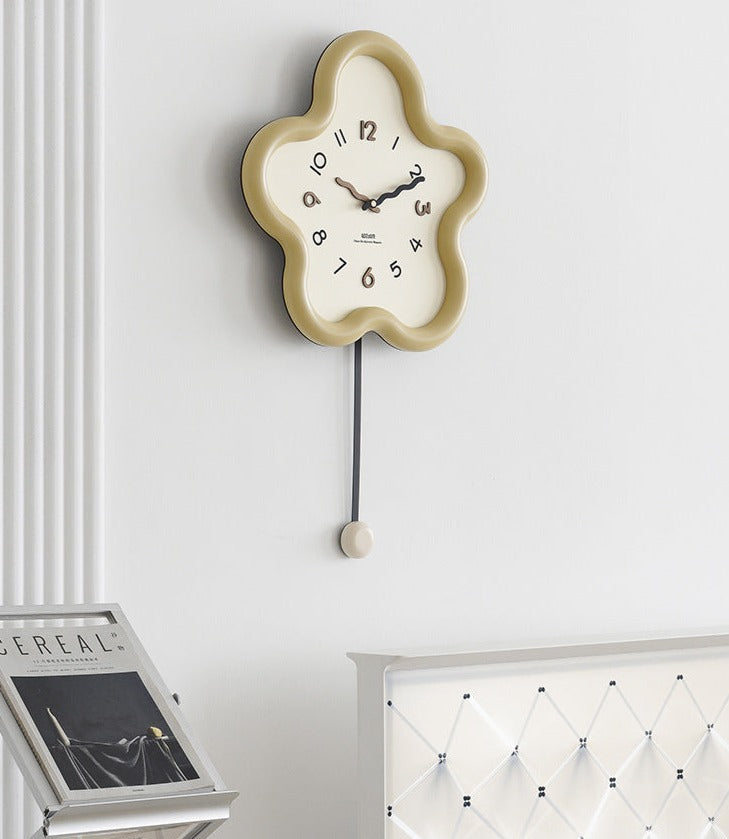Skorter | Cute Pendulum Wall Clock Decoration