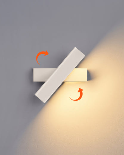 Skorter | Roterbar vägglampa med nordisk träådring