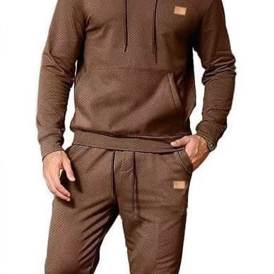 Men's sporty lounge set with stylish hood and practical pockets Skorter