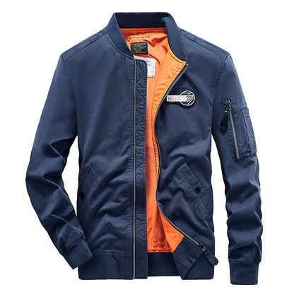 Herrbomberjacka med sidofickor och praktiska ärmfickor Skorter