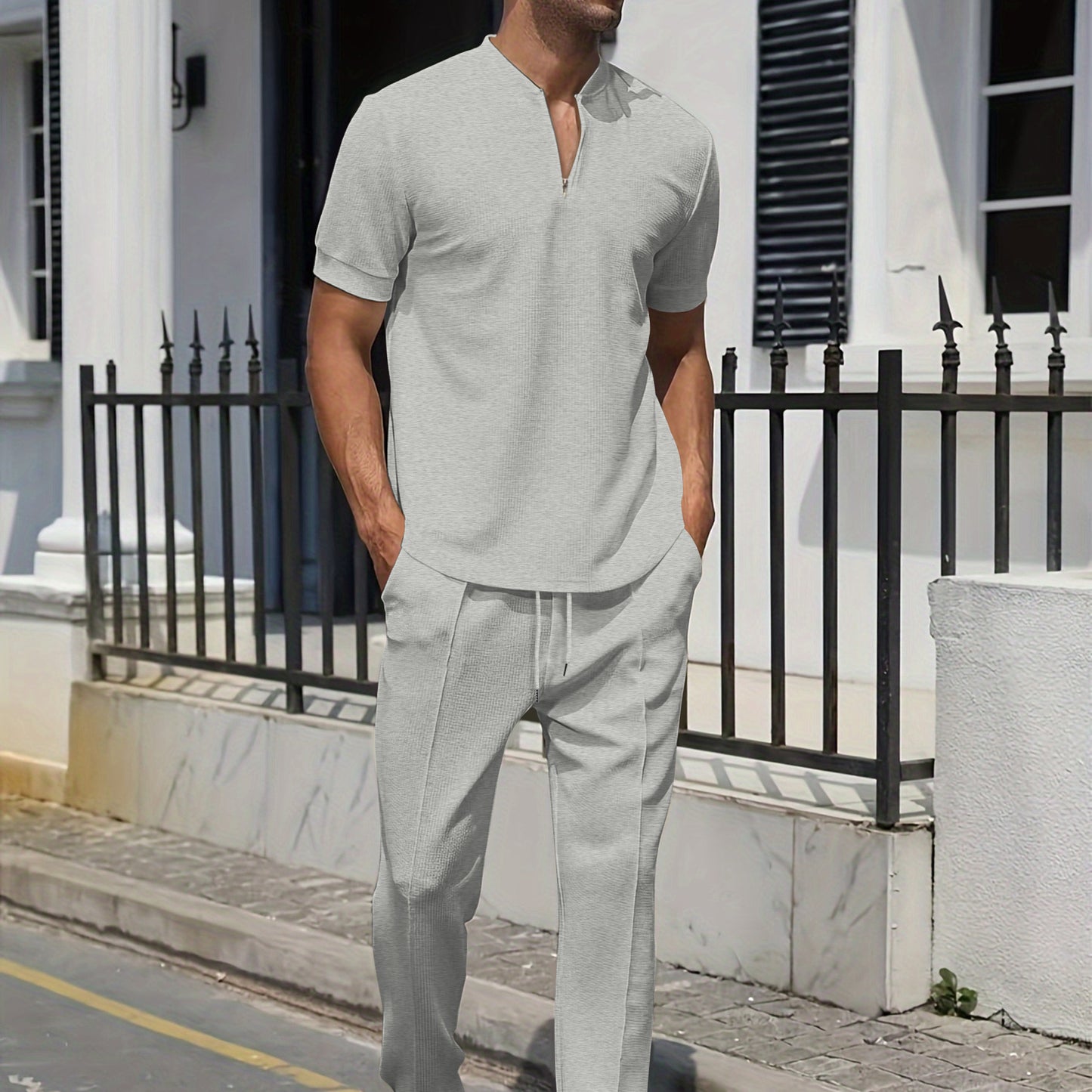Men's sporty two-piece outfit with modern zipper and breathable materials Skorter